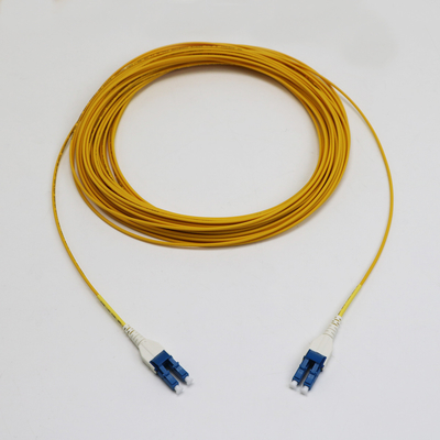 유니부트 LC 섬유 점퍼 1M LC UPC에서 LC UPC 싱글모드 G657.A1 벡드인센티브 2mm LSZH 낮은 손실 0.15dB 섬유 패치 코드