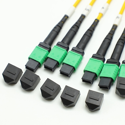 144F MTP MPO Fanout 케이블 SMG657A1 MPO APC에서 MPO APC 브레이크오프틱 파이버 패치 케이블