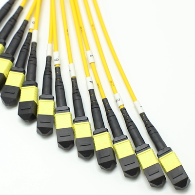 144F MTP MPO Fanout 케이블 SMG657A1 MPO APC에서 MPO APC 브레이크오프틱 파이버 패치 케이블