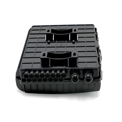 벽은 광섬유 배전상자를 탑재했습니다